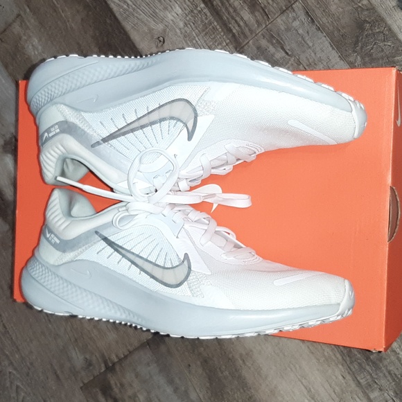 Womens 8.5 Nike quest 5 - Picture 3 of 7